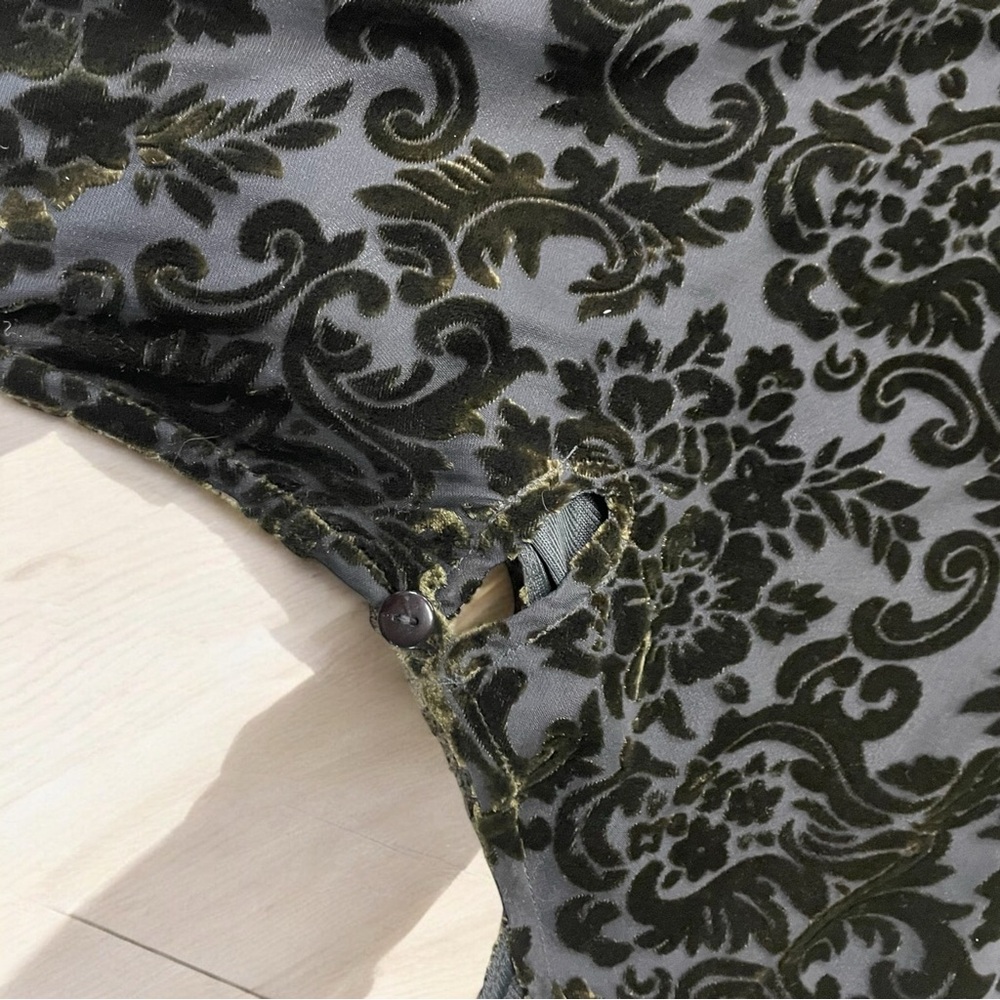 Elegant Black Crushed Velvet Maxi Dress -12 - Picture 9 of 10